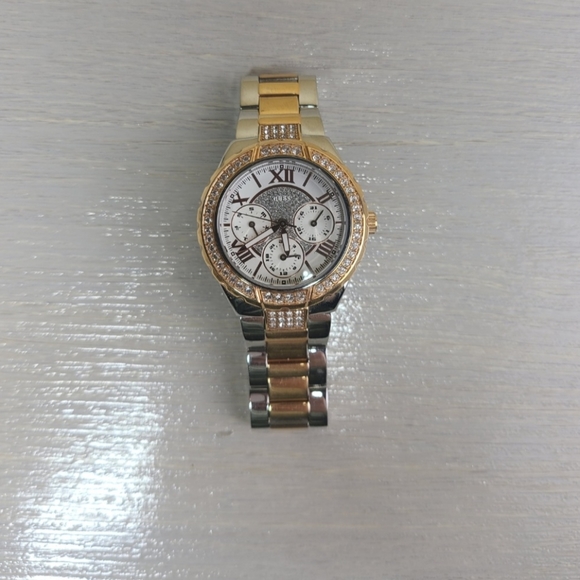 Guess watch - Picture 3 of 6